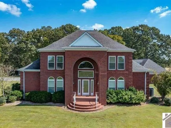 1366 Murray Paris Rd, Murray, KY 42071