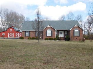 371 Bowling Alley Rd, Manchester, TN 37355