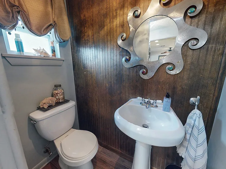614 Goodwin Ave — Photo 5