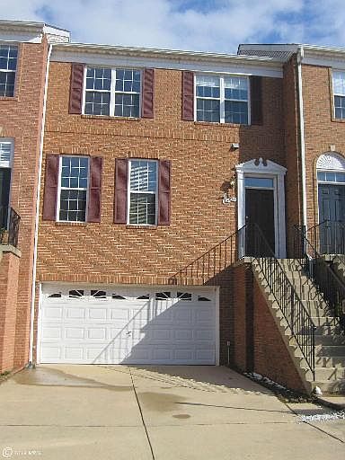 1st image of 43887 Sandburg Sq