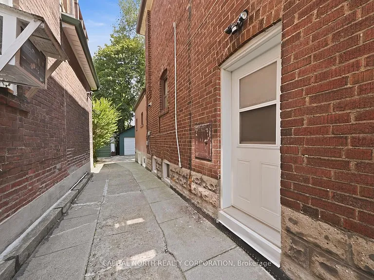 47 Robina Ave #2 — Photo 22