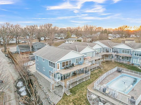 2nd image of 103 21st St APT 18