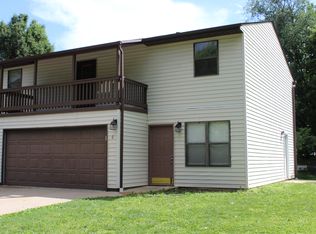 532 Bargraves Blvd #C, Troy, IL 62294