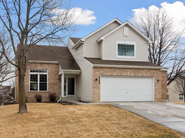 9200 Peony Ln N, Maple Grove, MN 55311