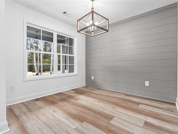 2nd image of 1882 Lee Road 39
