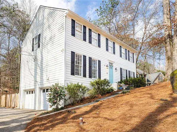 589 Spring Creek Ct NE, Marietta, GA 30068
