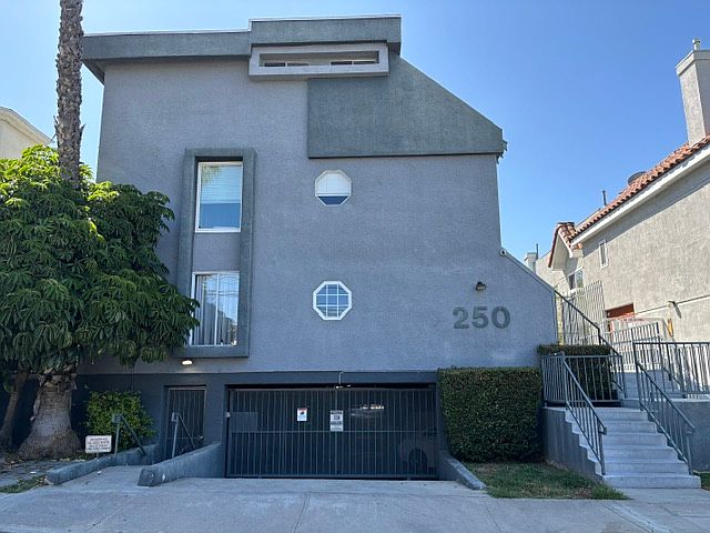 1st image of 250 W Spazier Ave APT 209