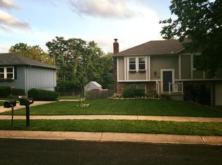 1505 W Poplar St, Olathe, KS 66061