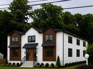112 Old Tappan Rd, Old Tappan, NJ 07675