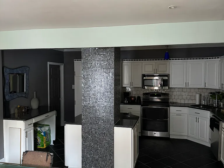 2550 Beechwood Blvd #1 — Photo 14