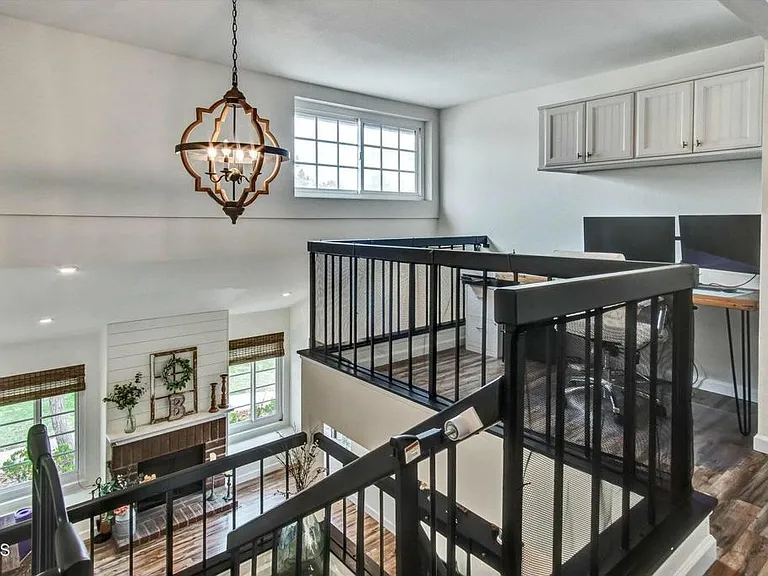 508 Village Rd — Photo 19