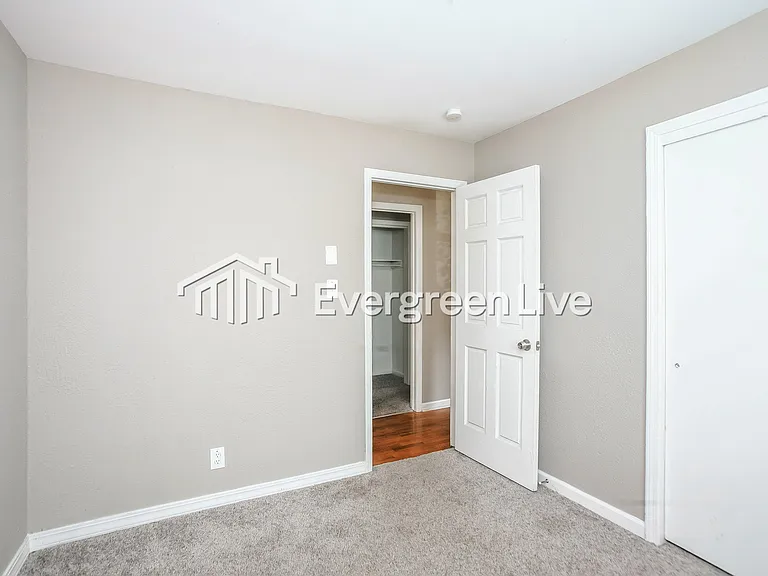 2044 Cold Spring Rd — Photo 12