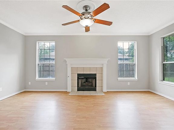 2nd image of 8313 Southgate Dr