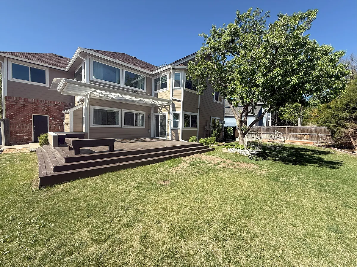 Building Photo - 7483 Deercrest Way