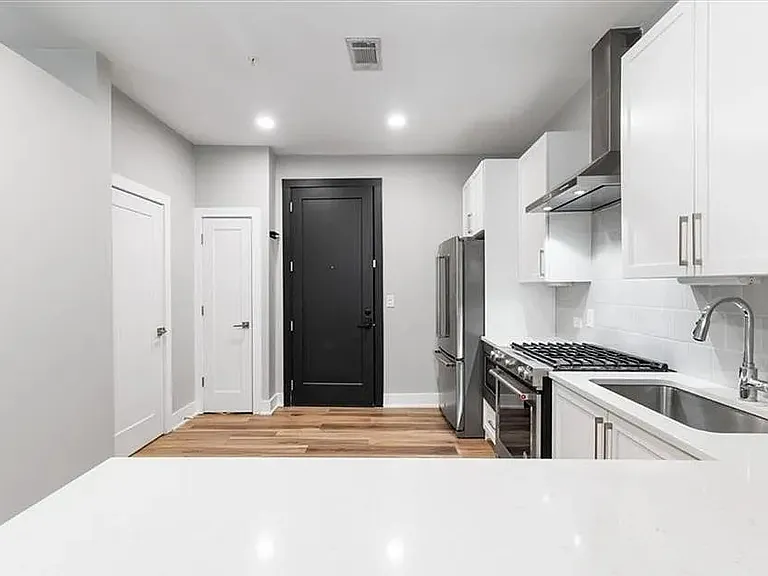 22 Airline St #106 — Photo 8