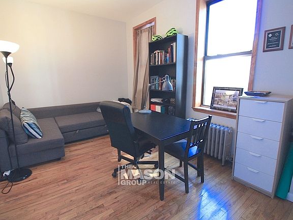 2nd image of 362 W 36th St APT 3