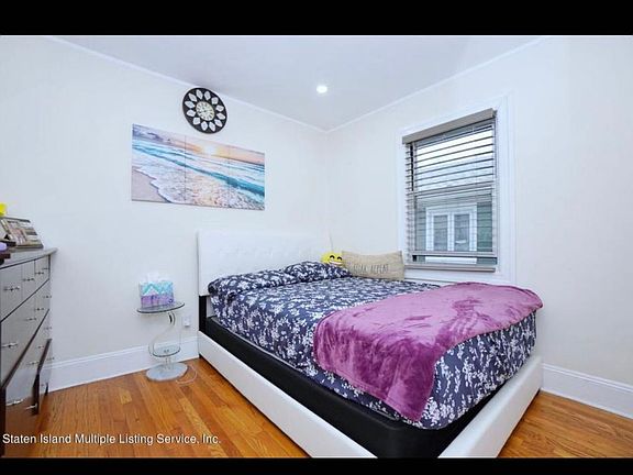 3rd image of 48 Mallory Ave Floor 1