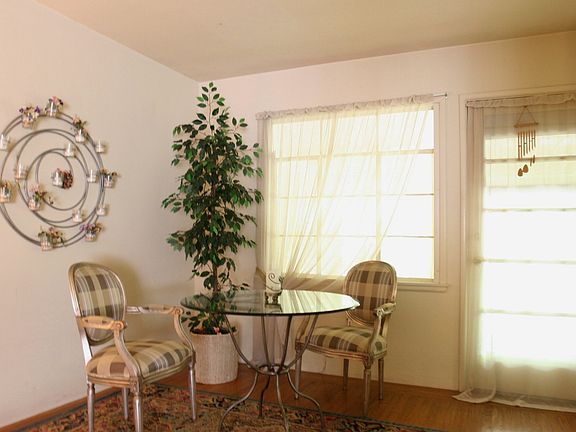 4th image of 640 51st St
