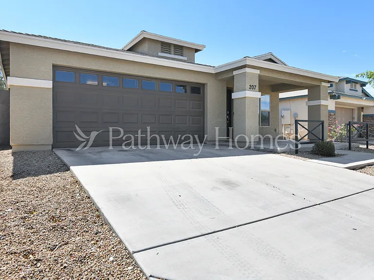 207 W Latona Rd — Photo 4