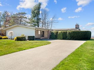 129 Tulip Dr, Meriden, CT 06450