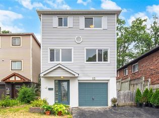 12 Browning Trl, Barrie, ON L4N4Z4