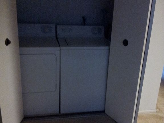 Full washer & dryer