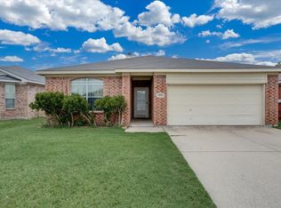 1025 McKavett Dr, Fort Worth, TX 76140