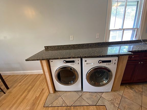 5th image of 815 Lawrence St APT 2