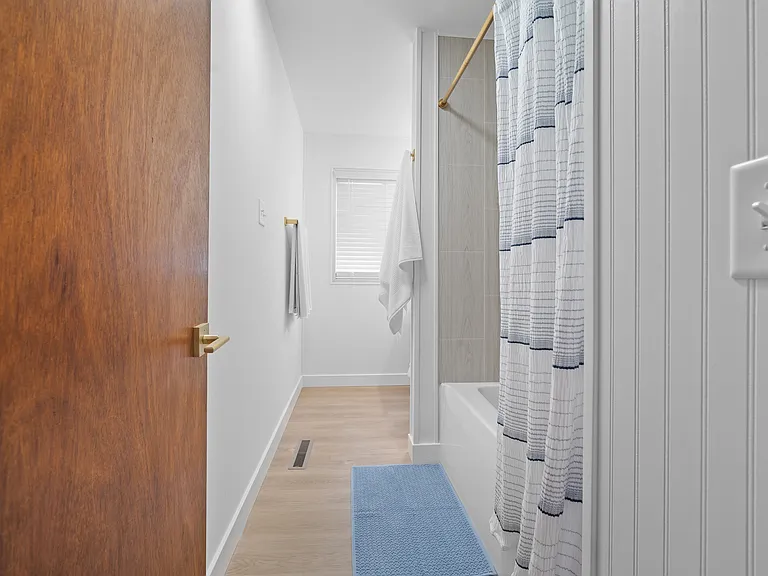 1105 Julienne Dr — Photo 21