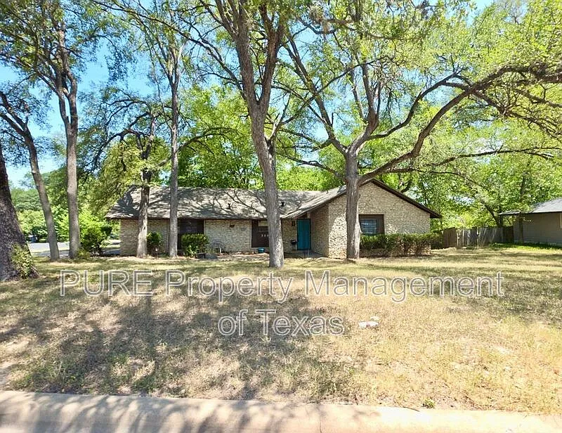 3000 Lakeside Dr