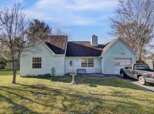 102 Santee Ct, Summerville, SC 29486