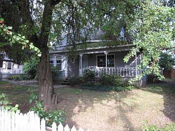 1st image of 625 E Birch Ave