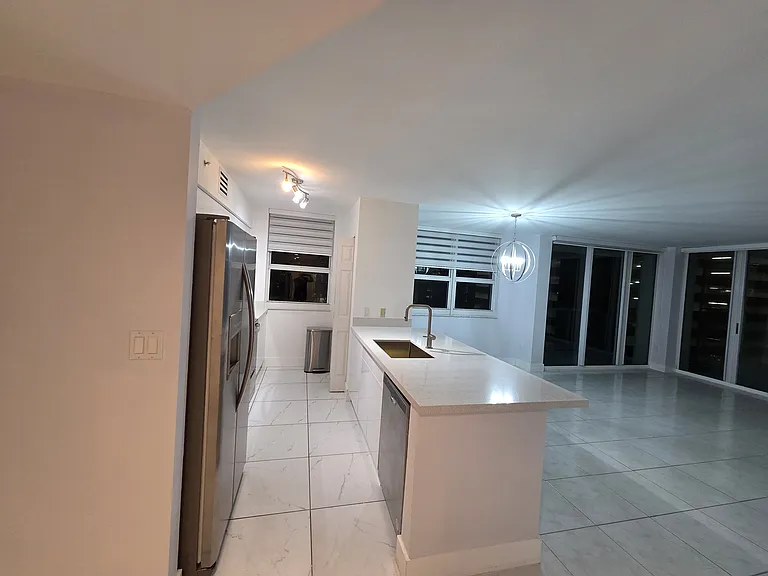 1155 Brickell Bay Dr #701 — Photo 41