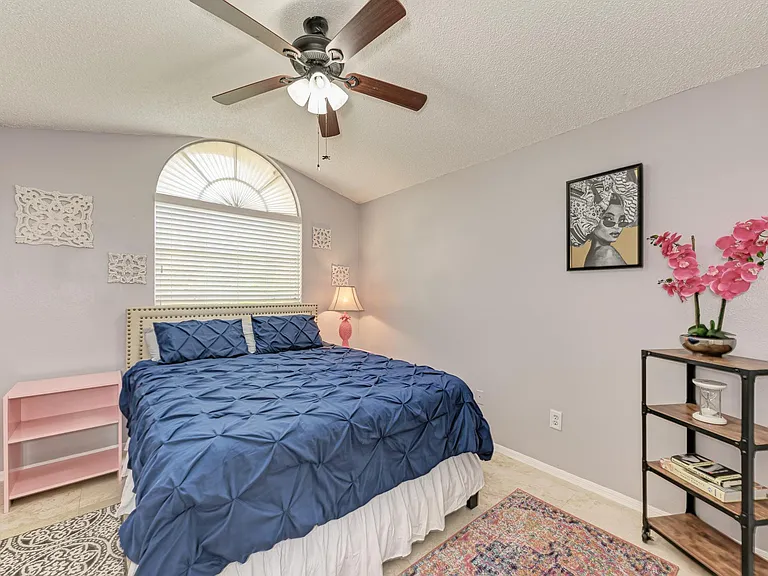 9705 Fredericksburg Rd — Photo 9