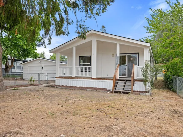 17315 E Coach Dr, Spokane Valley, WA 99016
