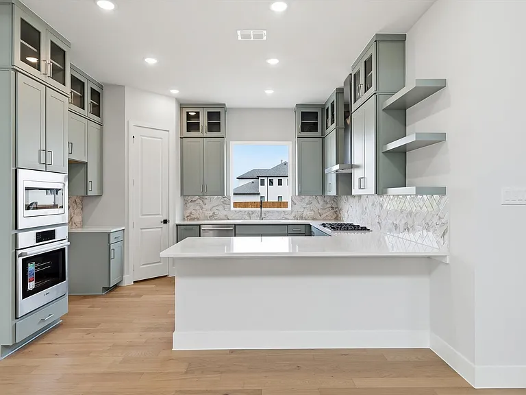 7243 Farley St — Photo 23