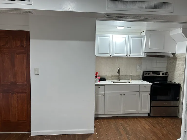 1135 Allerton Ave #1 — Photo 3