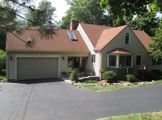 211 Kreag Rd, Fairport, NY 14450