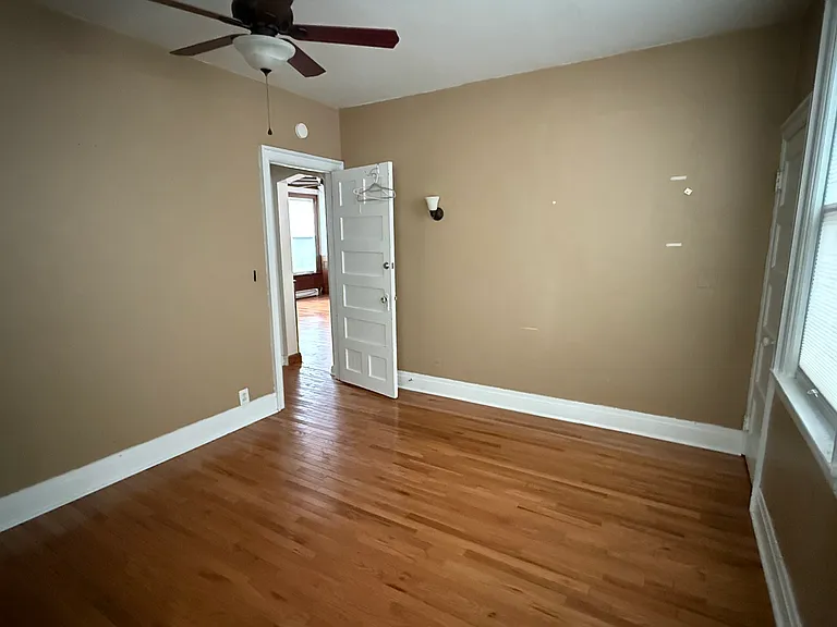 201 Linwood Ave #3 — Photo 2