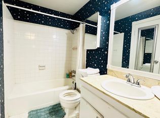 17310 NE 45th St APT 120, Redmond, WA 98052