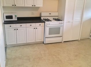 554 Washington St #12, Wellesley, MA 02482