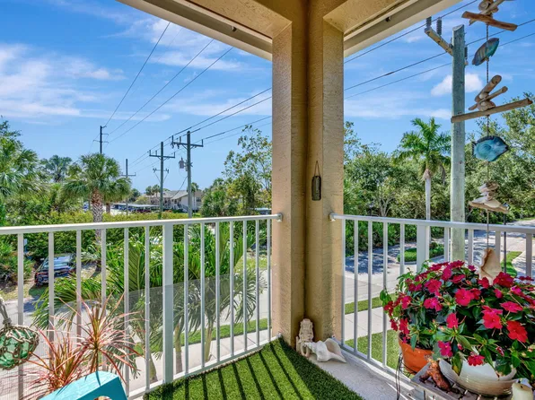 3031 SE Lexington Lakes Drive #202, Stuart, FL 34994