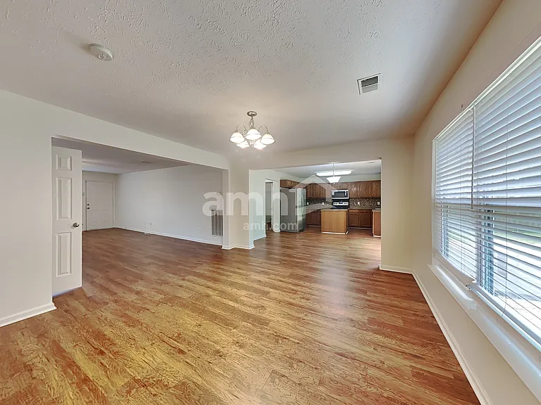 108 Sophie Dr — Photo 6
