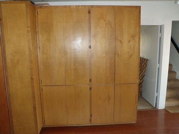Home for Sale in Falls City, OR $125,000