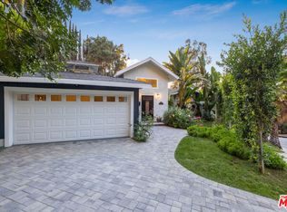 9476 Hidden Valley Pl, Beverly Hills, CA 90210