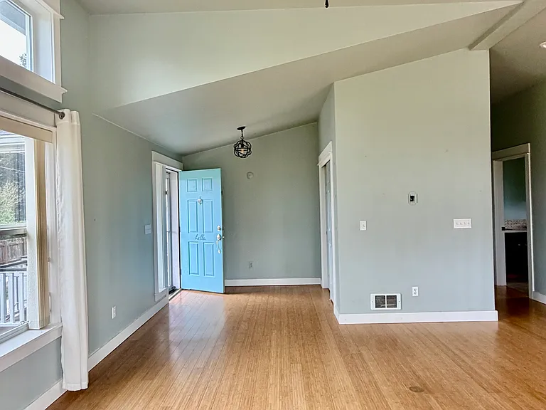 5469 S Shore Dr — Photo 7