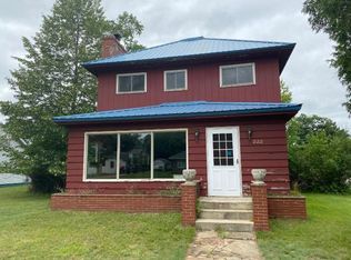 222 N 1st St, Eagle River, WI 54521