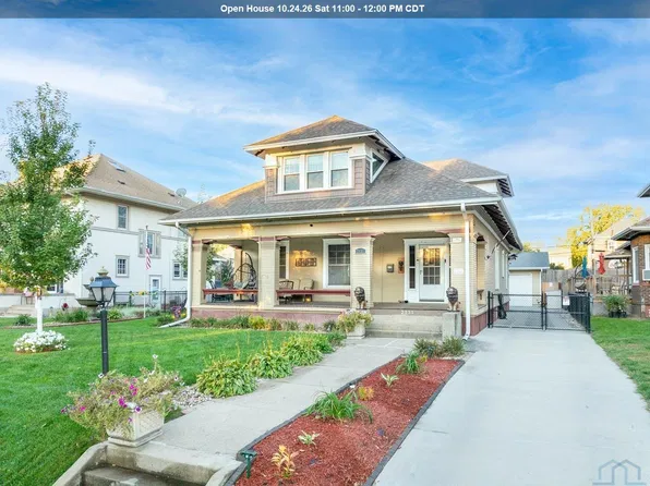 2131 Summit St, Sioux City, IA 51104