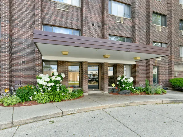 4624 N Commons Dr Unit 301E, Chicago, IL 60656