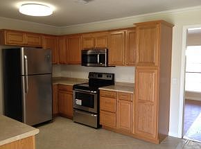 5th image of 719 Georgia Oak St